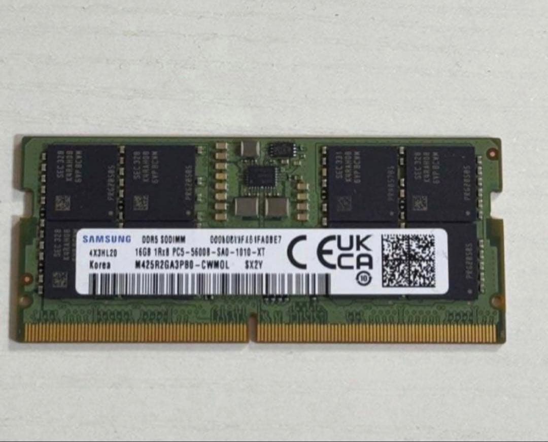 サムスン DDR5 32GB 5600 SODIMM メモリー　16GB ２枚