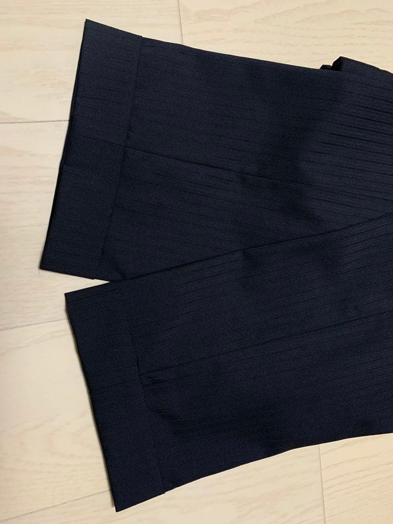 美品　ロロピアーナ　スーツ　黒　イタリア生地　共布有　メリノウール100%