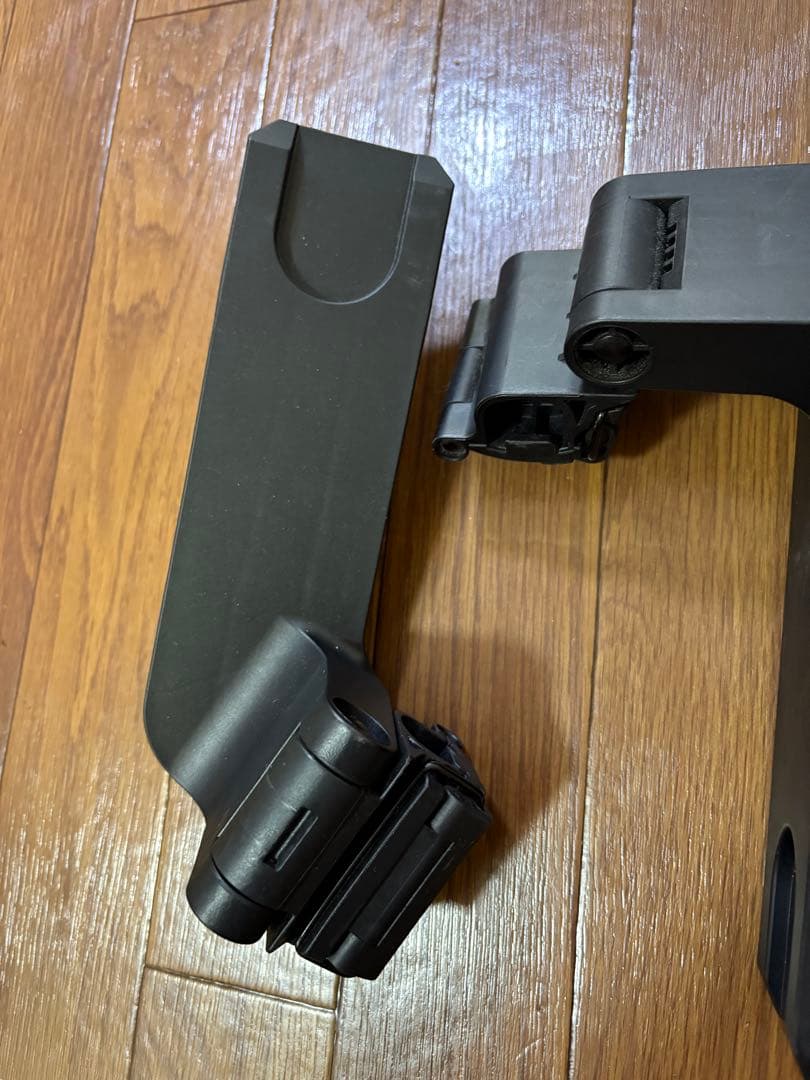 2024Cybex クラウドG i-Size チャイルドシート　アダプター付き