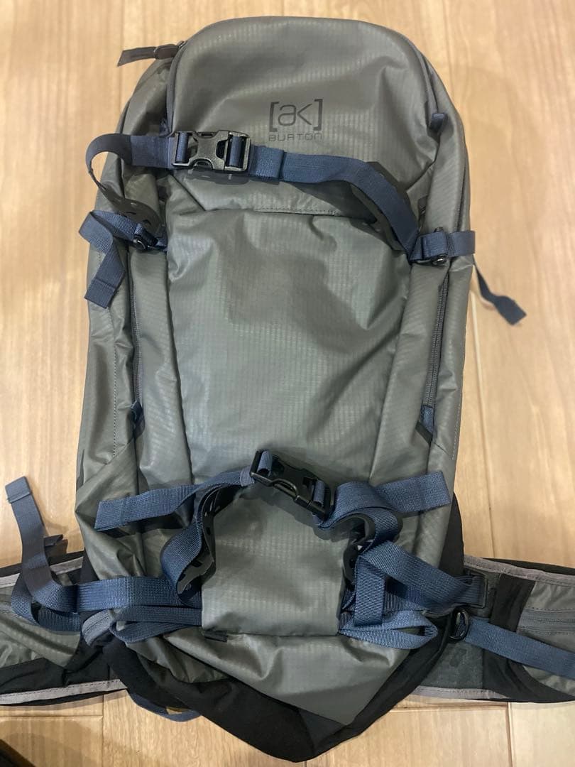 ak BURTON バックカントリー用ザック