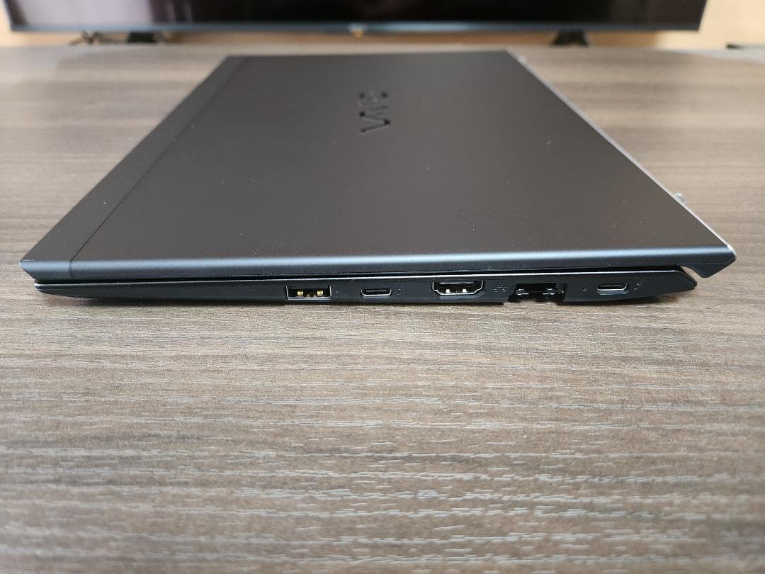 使用少美品 VAIO SX12 i5-1340P 16GB LTE Office