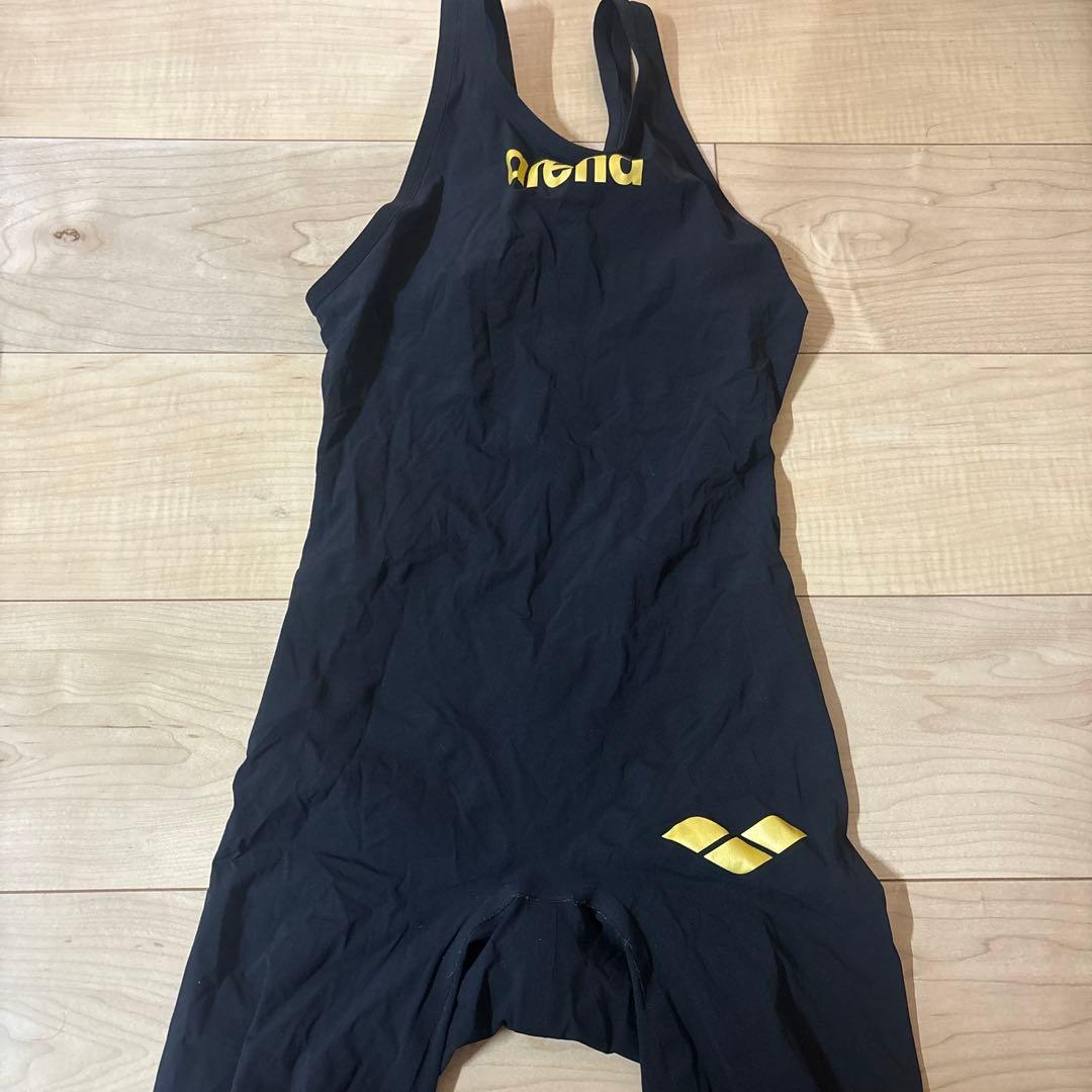 arena スポーツ用水着 A5 黒