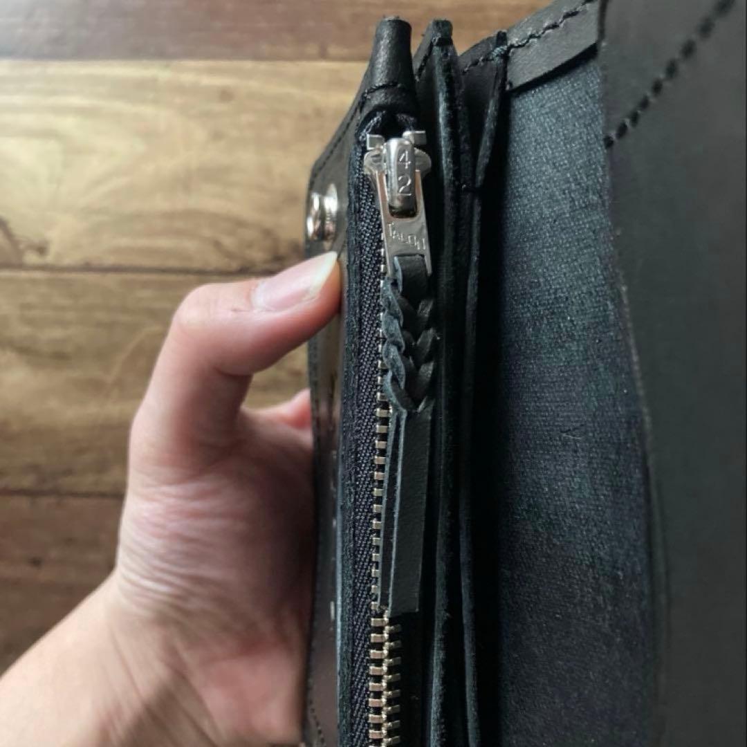 【hide SORA】ミドルトラッカーウォレット【お札を折らずに収納】