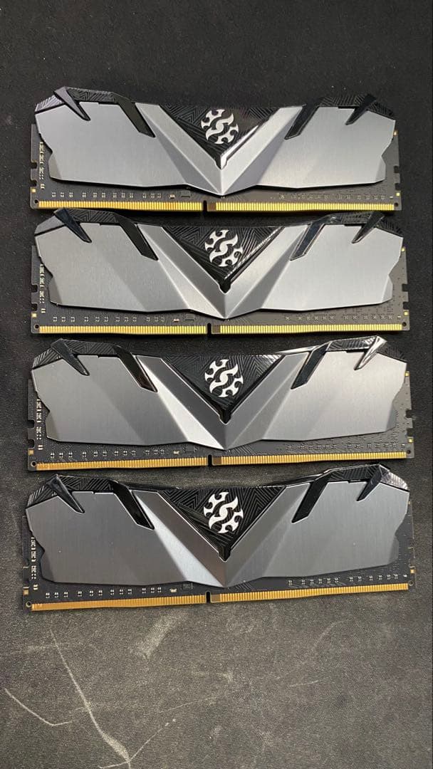PCメモリ 32GB DDR4 PC4-25600 8GB×4枚