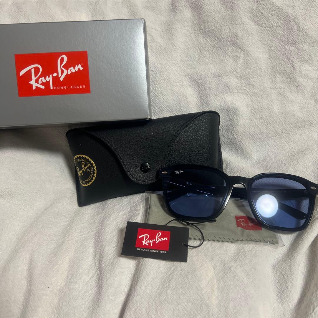 Ray-Ban RB4392D サングラス
