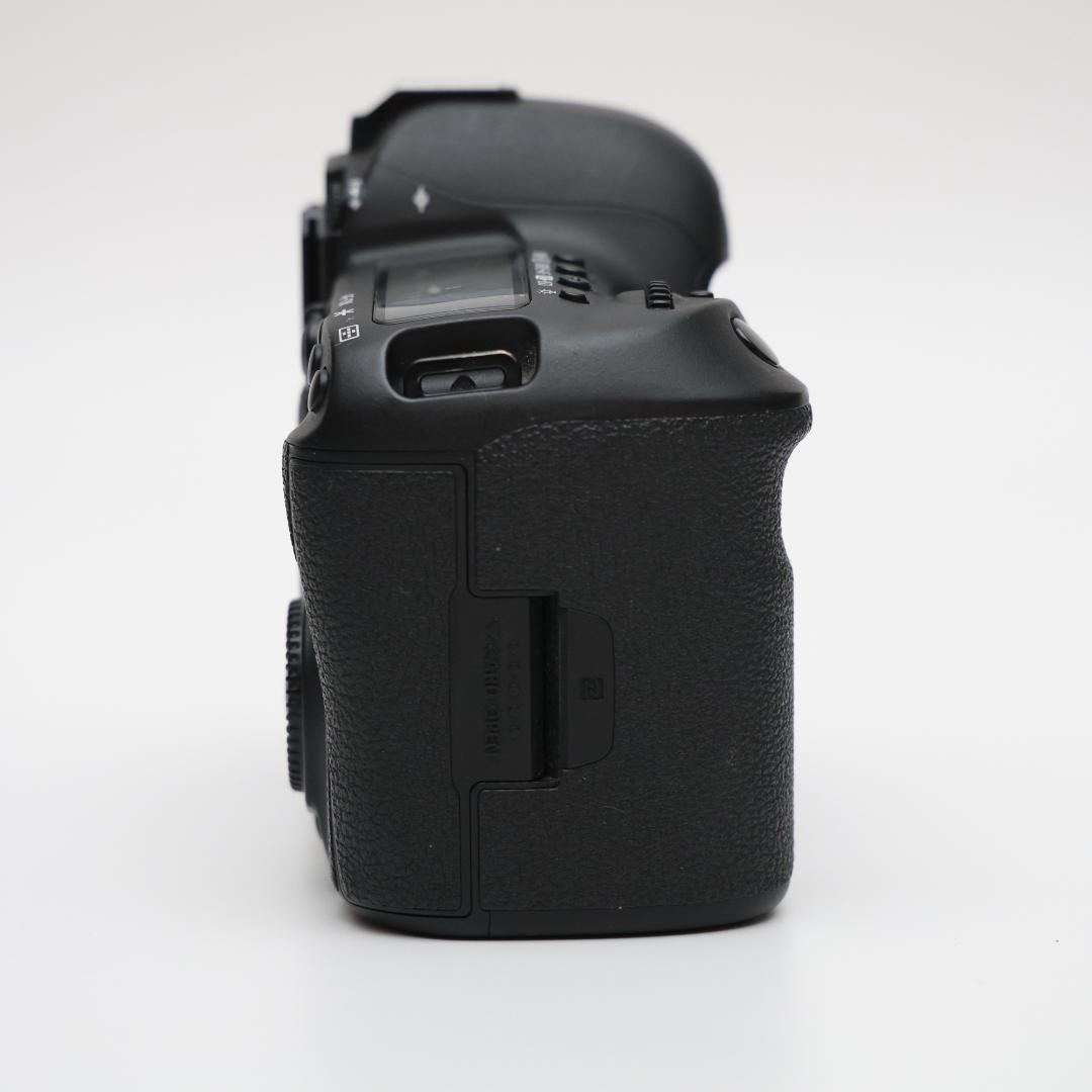 箱・付属品あり Canon EOS 5D Mark IV 本体