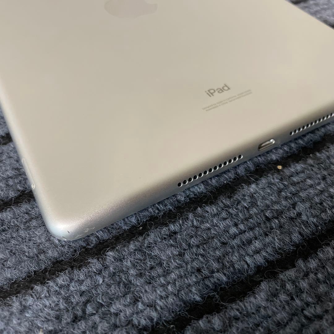 25【早い者勝ち】 iPad 8世代 32GB シルバー