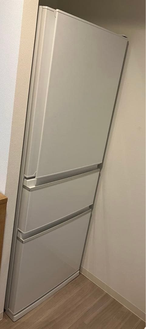 三菱ノンフロン冷凍冷蔵庫　MR-CX-33G-W美品！