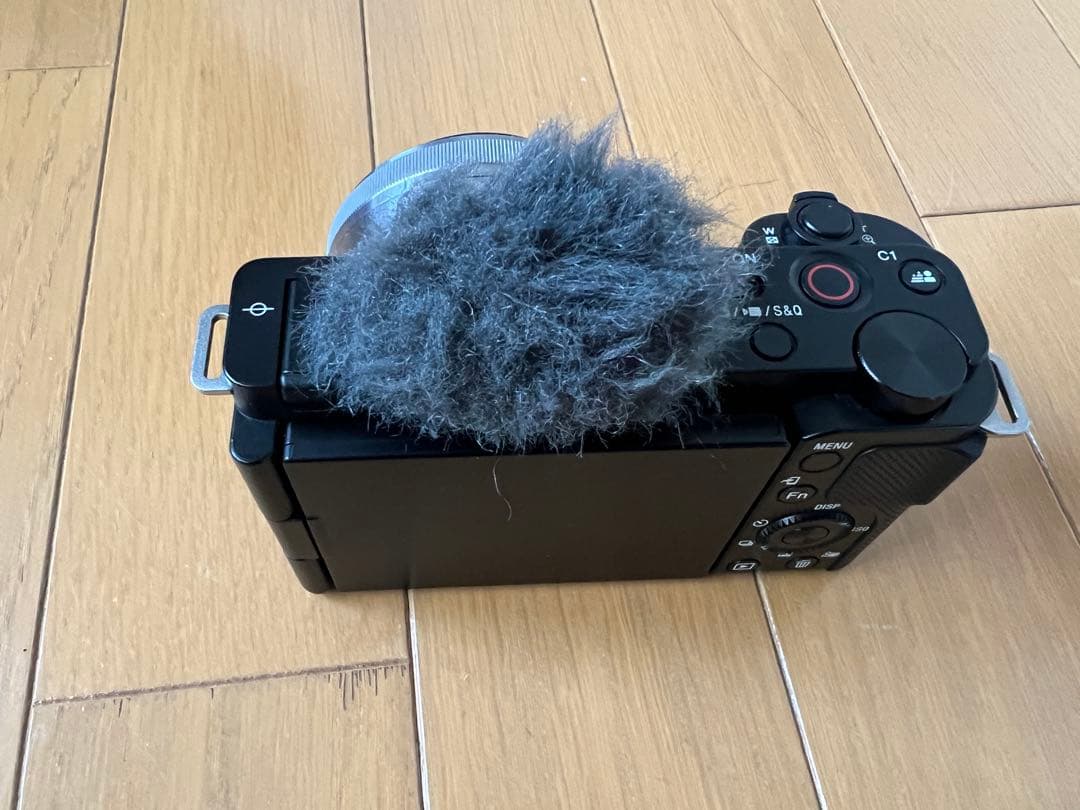 【カメラ+レンズ2点セット】SONY ZV-E10 本体 & 単焦点レンズ2点