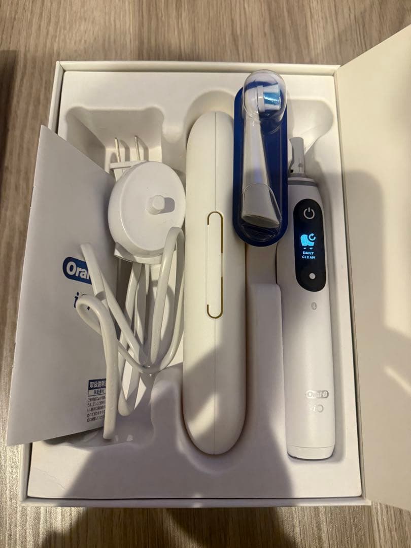 Oral-B iO Series 6 ホワイト