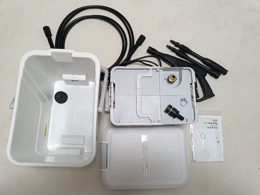 アイリスオーヤマ　IRIS OHYAMA　タンク式高圧洗浄機　SBT-412N