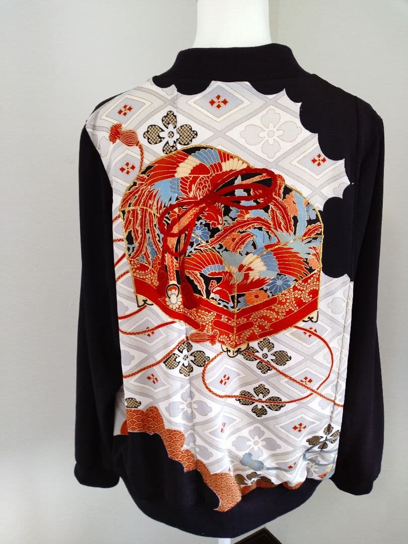 着物リメイク 黒留め袖ブルゾン