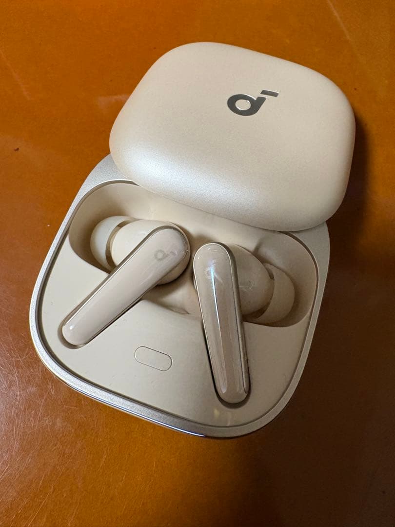 Soundcore Liberty5【シャンパンゴールド】