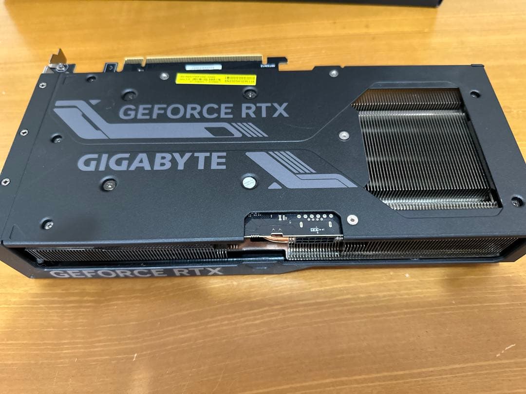 GIGABYTE GEFORCE RTX 4070Ti グラフィックボード