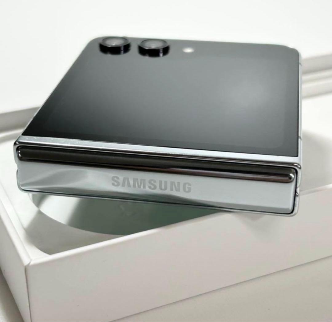 【超美品】Android Galaxy Flip 5｜512gb｜SIMフリー版