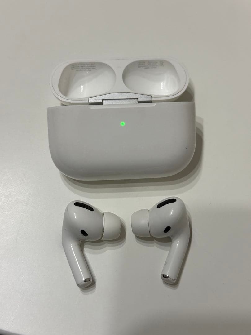 【美品】Apple AirPods Pro（第1）＋おまけ×2‼️