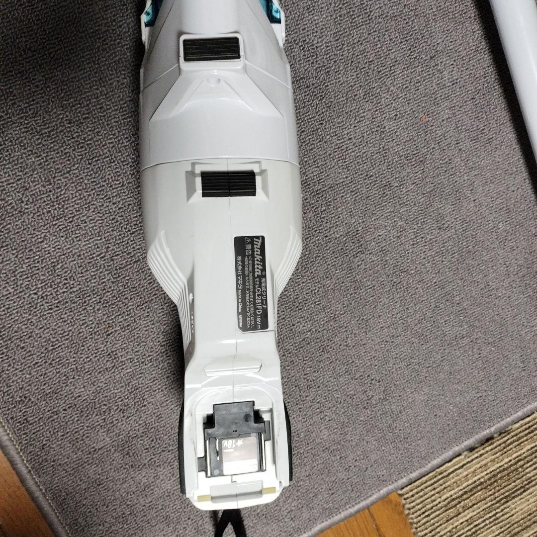 マキタ スティッククリーナー CL281FD 18ボルト