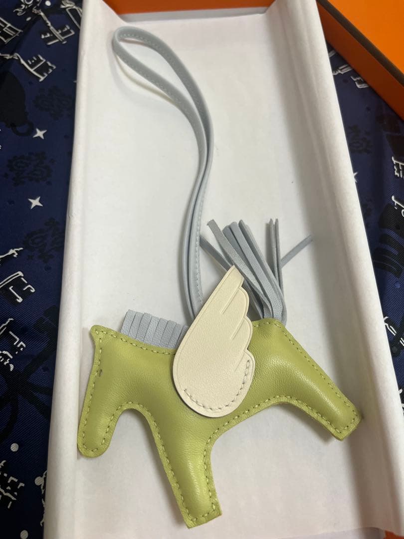 HERMES ペガサスPM ジョーヌブルジョン／ブルーブリュム／ナタ