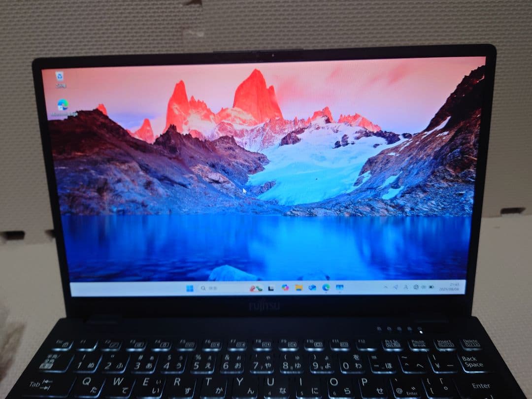 富士通Lifebook/i7-1165G7/16G/750g超軽量ノートパソコン