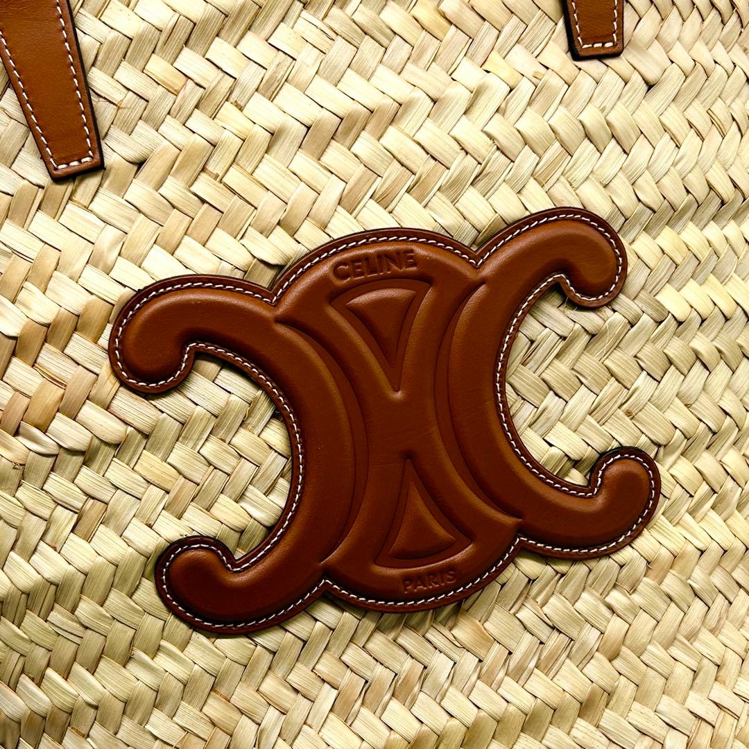 ももん(~˘▾˘)~　セリーヌ カゴバック トリオンフ クラシック パニエ