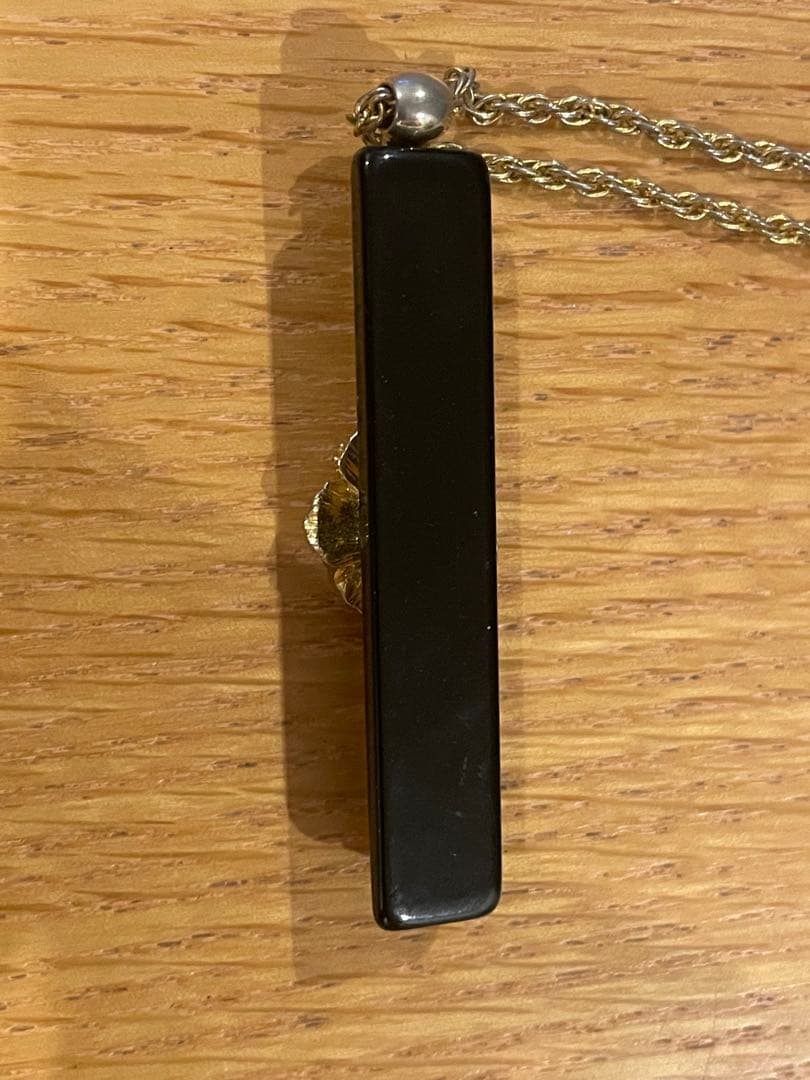 ALBAROSA ロゴネックレス(ブラックxゴールド)