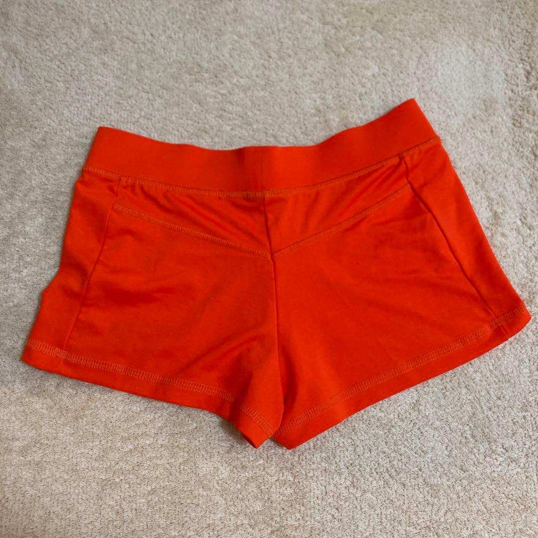 【最終お値下げ】Hooters オレンジ ショートパンツ