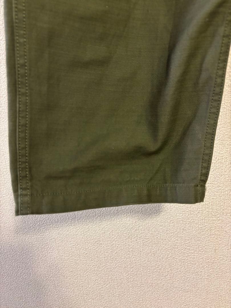 CIOTA シオタ スビンコットンムラ糸バックサテンベイカーパンツ オリーブ