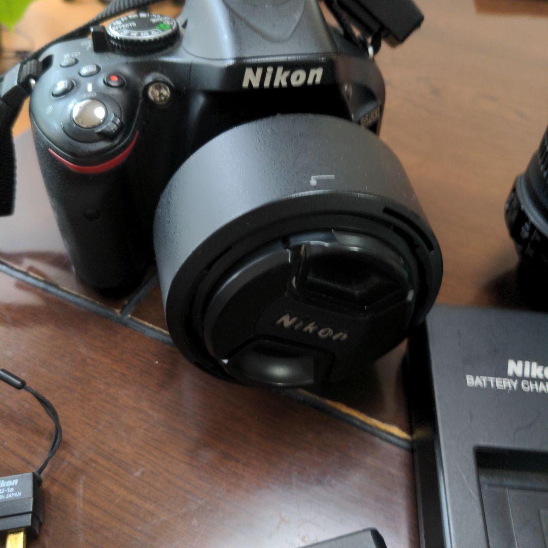 Nikon デジタル一眼レフカメラ 本体と付属品（SDカードなし）