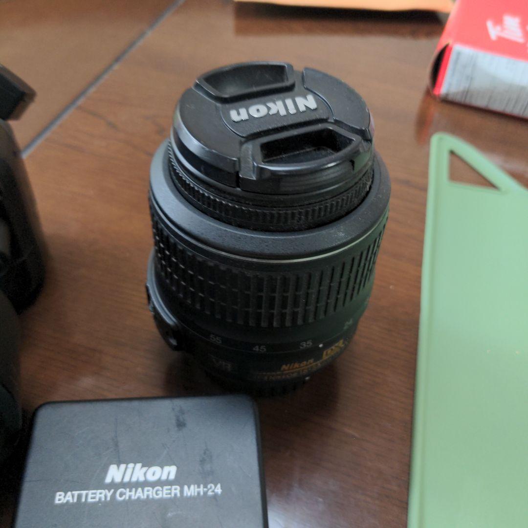 Nikon デジタル一眼レフカメラ 本体と付属品（SDカードなし）