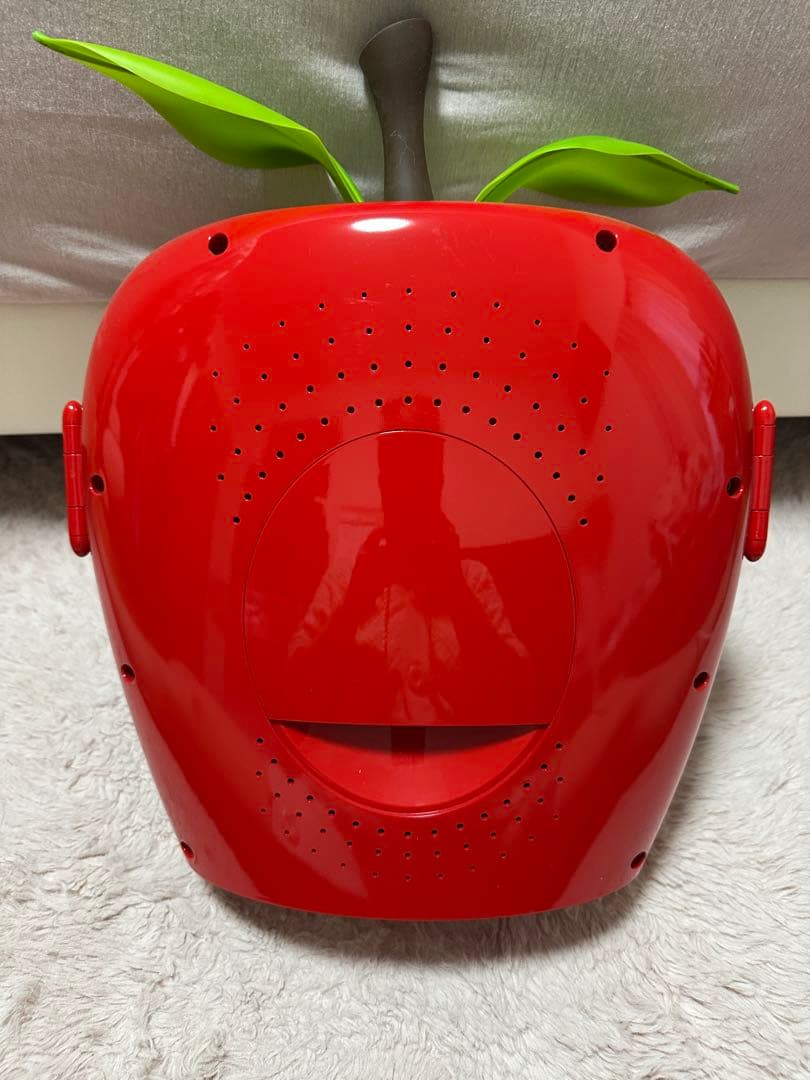 ☆ハローキティ☆ アップル型液晶カラーテレビ　9.6インチ【ジャンク品】