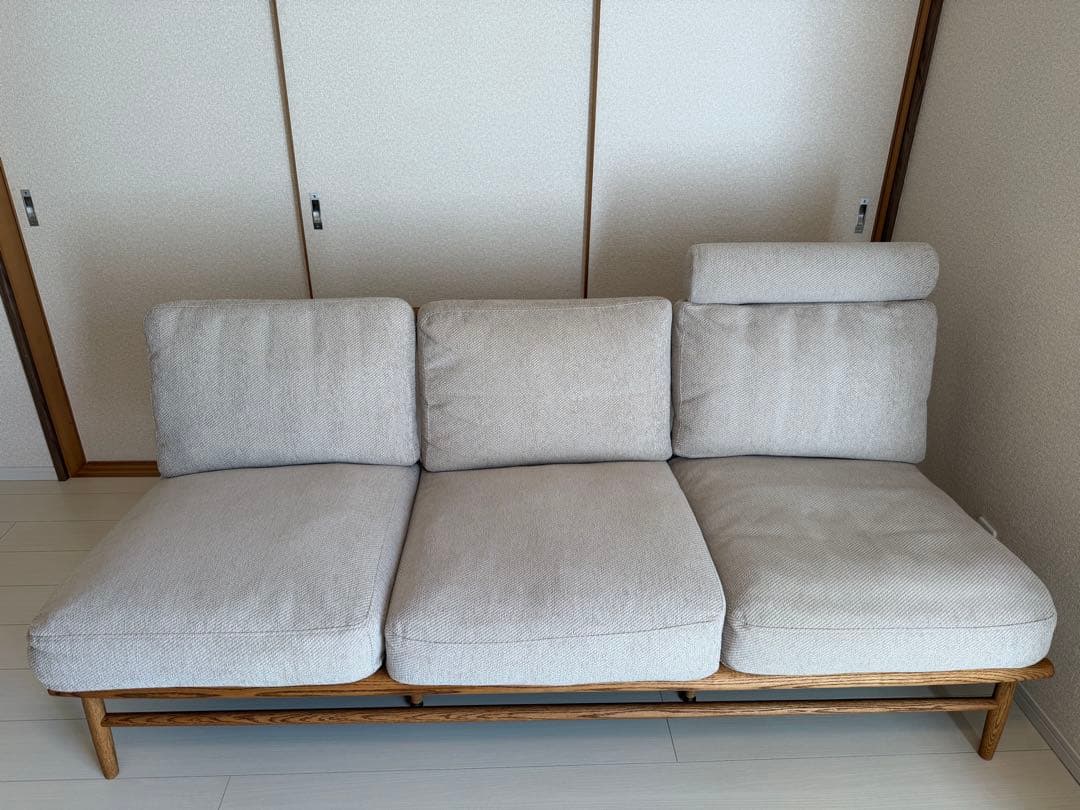 美品MOMONATURAL3人掛けソファ　ベージュ