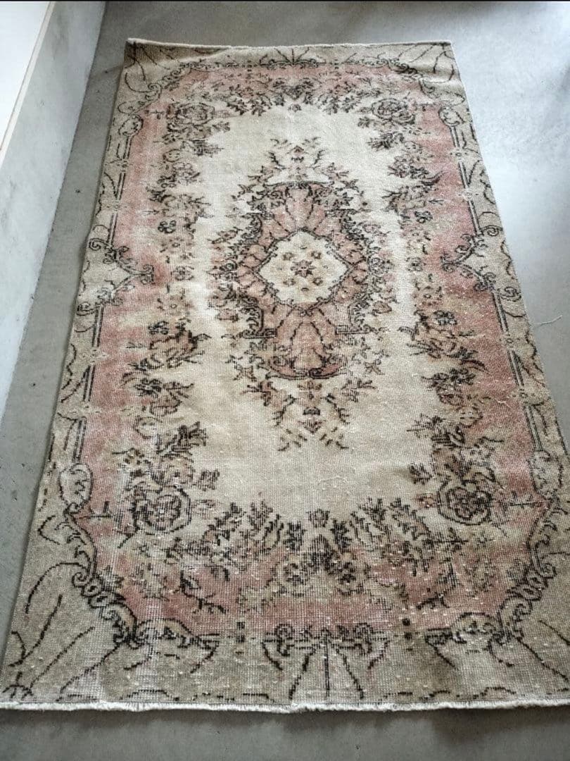 c*o様 ヴィンテージラグ　モーブピンク×ベージュ