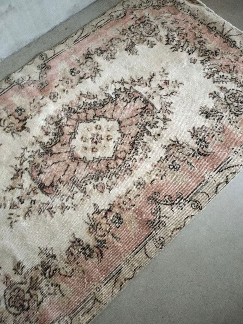 c*o様 ヴィンテージラグ　モーブピンク×ベージュ