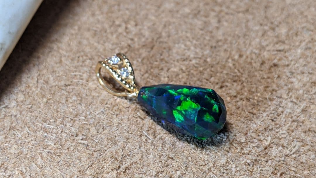 K18 ブリオレットBlack Opal トップ