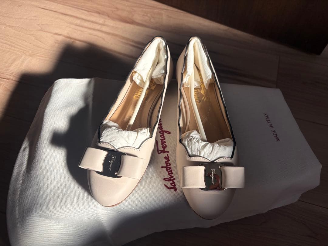 最終価格！フェラガモ　ヴァラ　バレエシューズ