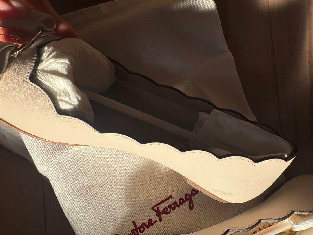 最終価格！フェラガモ　ヴァラ　バレエシューズ