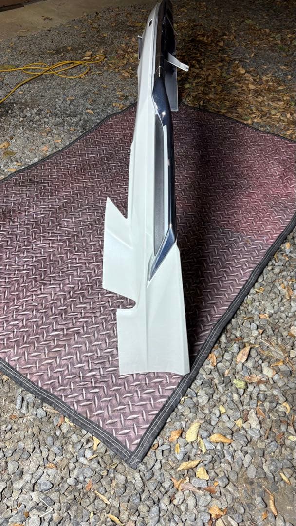 プリウス50後期フロントモデリスタ　美品