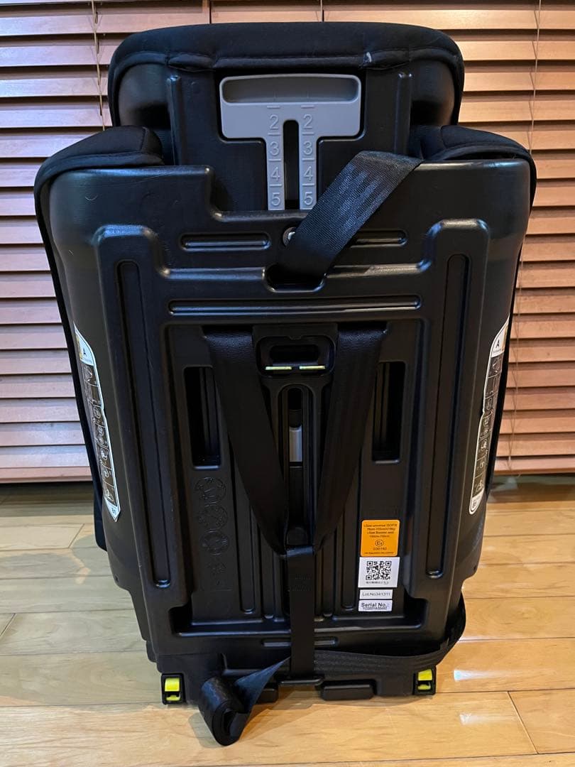 ネビオ ポップピット チャイルドシート