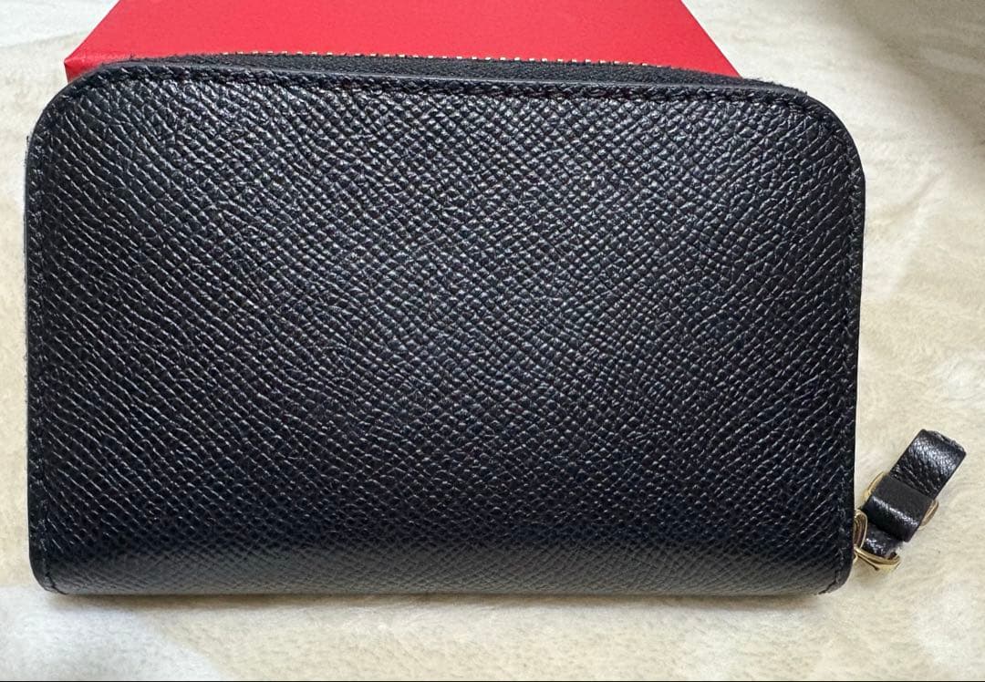 フェラガモ ヴァラリボン☆美品 2025.5月購入 お値下不可の最終価格⭕️