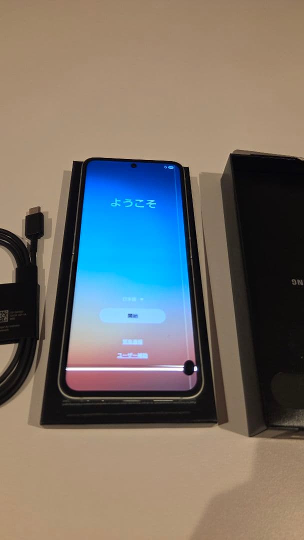 Samsung Galaxy Z Flip6 ミント