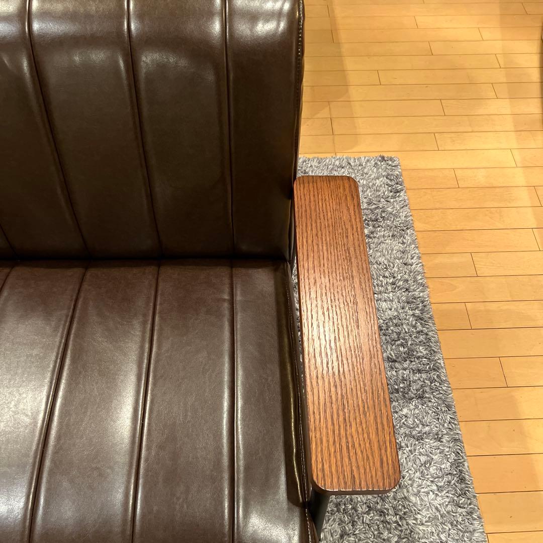 美品　ニトリ　2人掛けソファ 合皮タイプ (ステイン2KD Nシールド DBR)