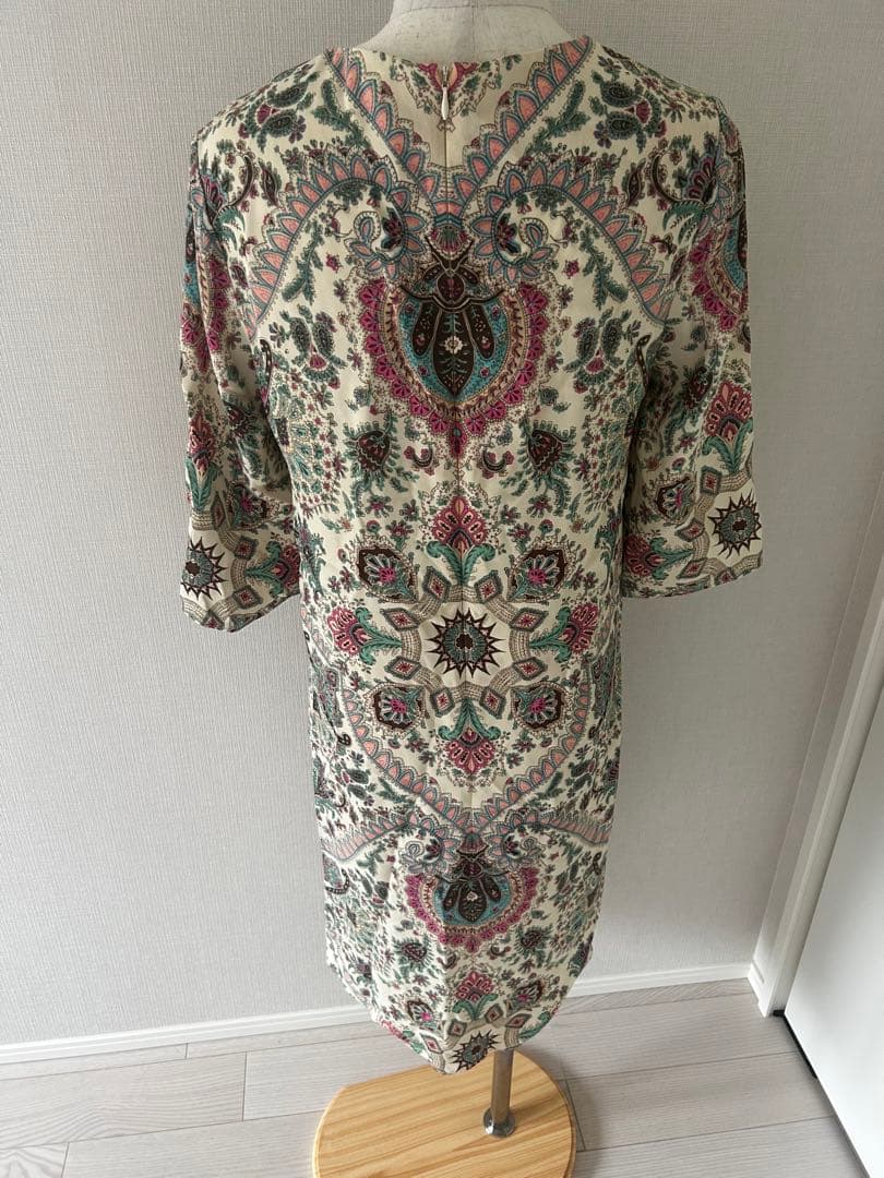 セール エトロ　ワンピース　柄物