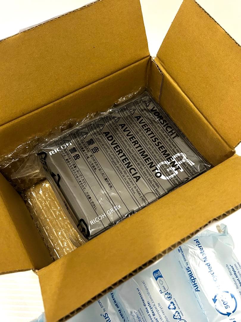 RICOH GR IIIx 国内正規品+純正本革フィンガーストラップの2点セット