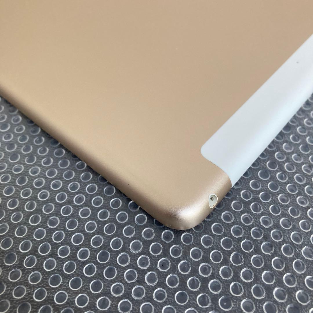3189【早い者勝ち】電池良好☆iPad5 第5世代 32GB SIMフリー☆