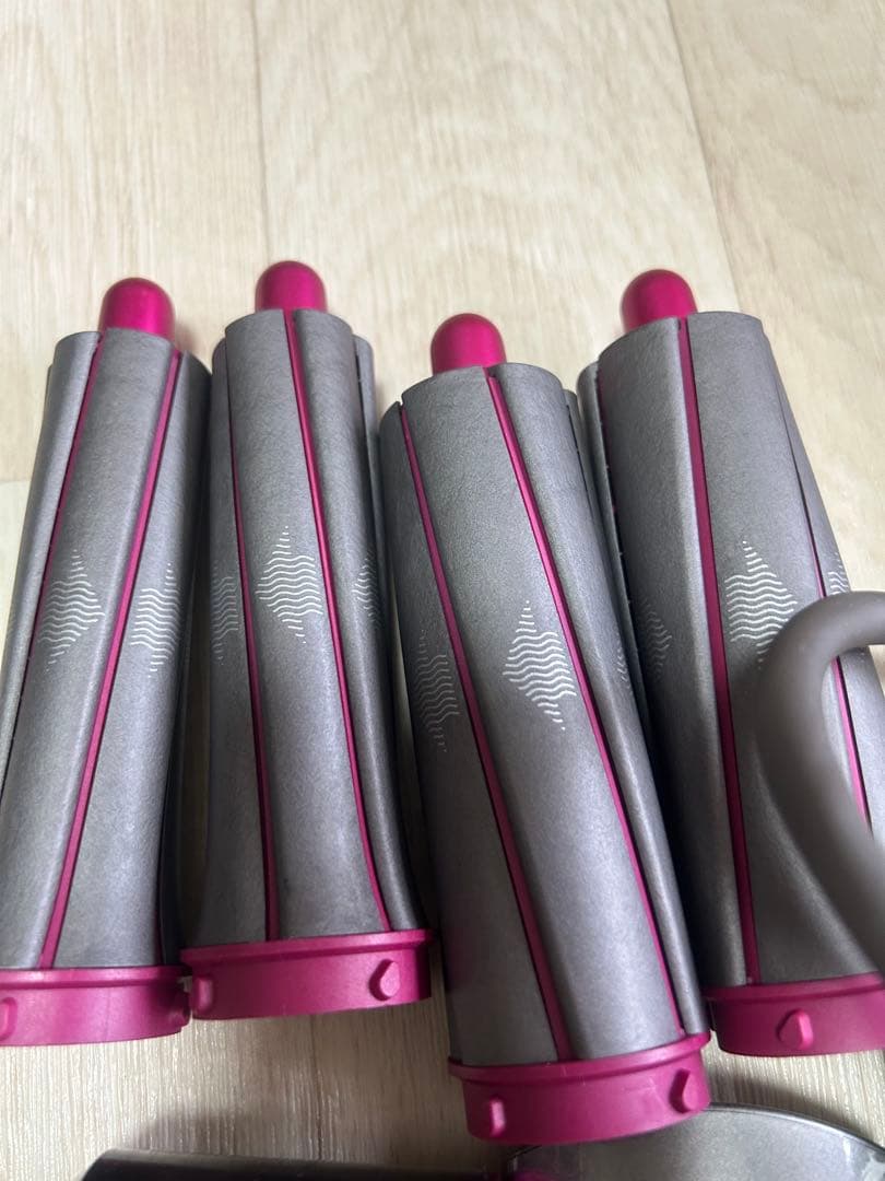 Dyson カールドライヤー