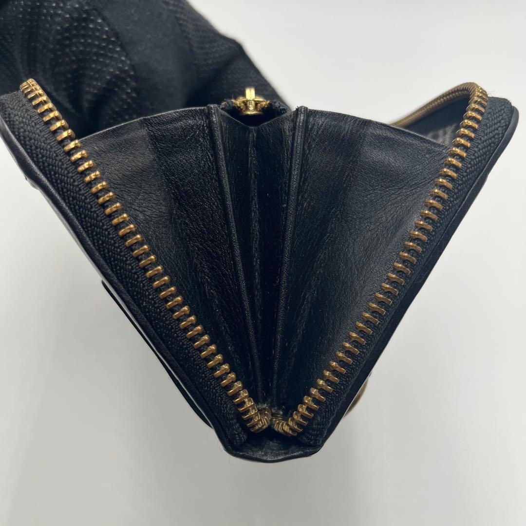 希少 バーバリーブルーレーベル 長財布 ラウンドジップ ブラック 金具ロゴ