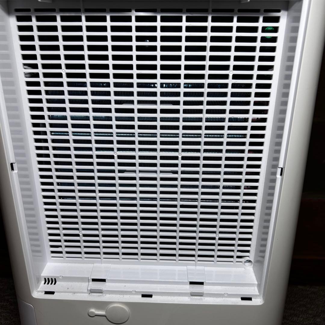 SHARP CV-DF100-W 空気清浄除湿機　除湿機　衣類乾燥