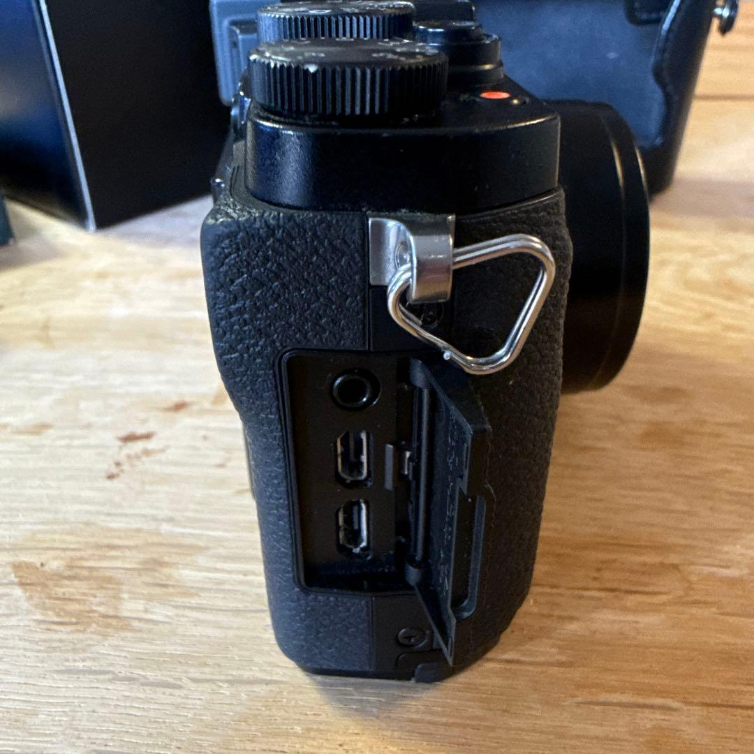 FUJIFILM X30 ブラック　ケース付き