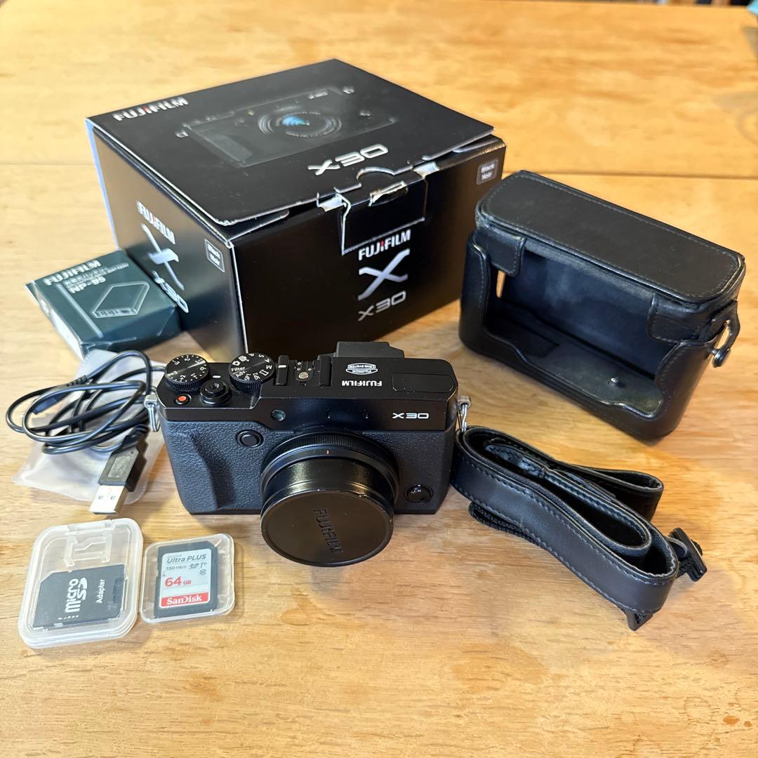 FUJIFILM X30 ブラック　ケース付き