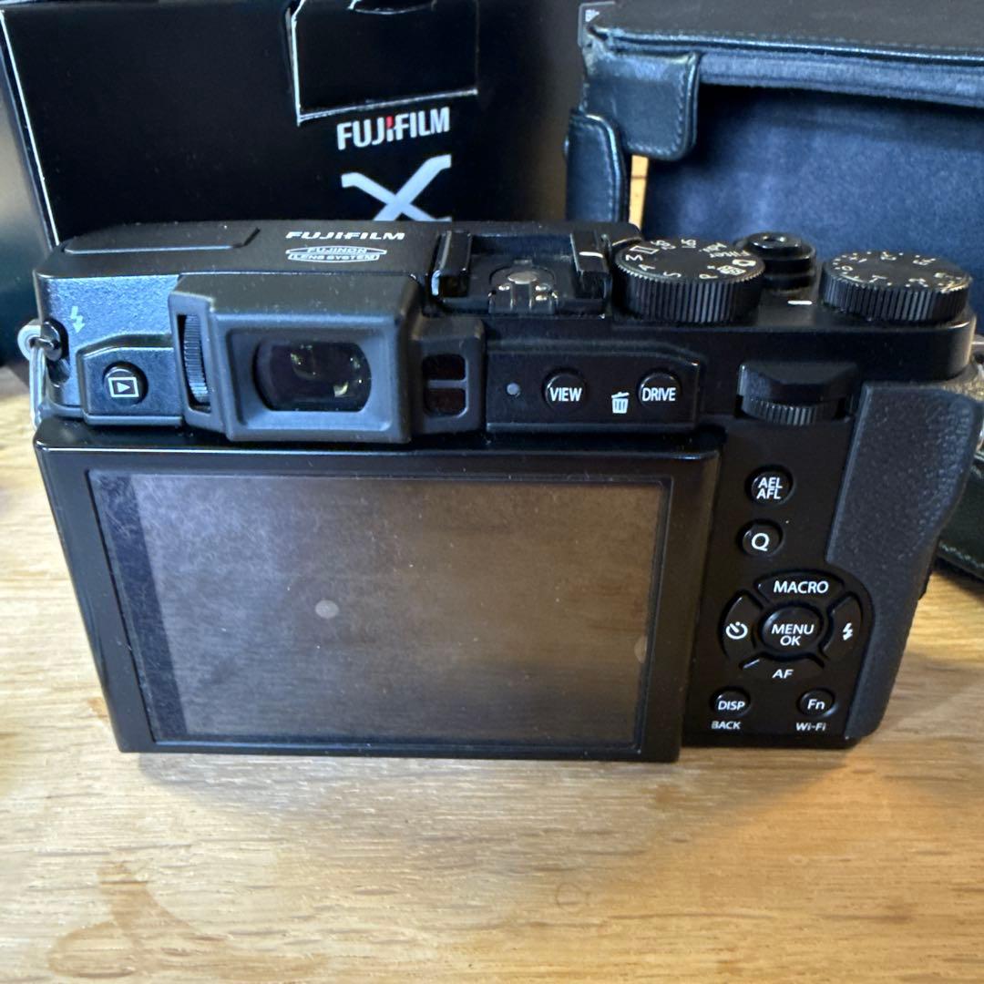 FUJIFILM X30 ブラック　ケース付き